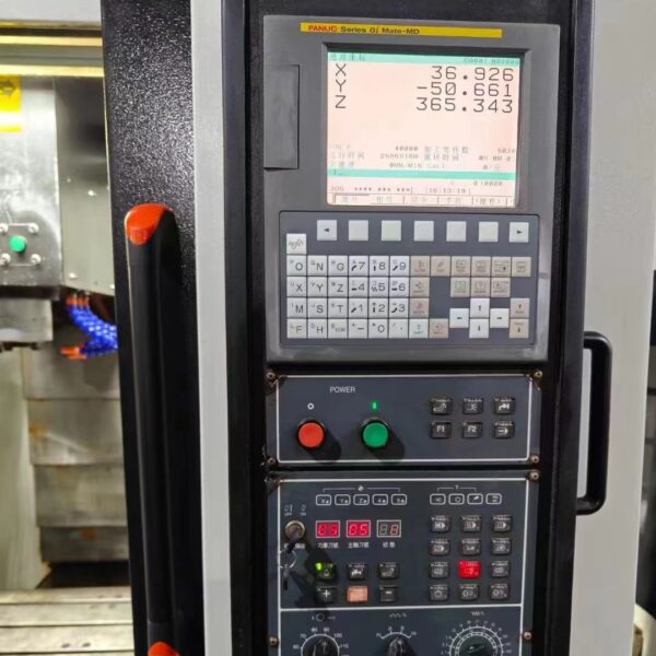 Centro di lavorazione di precisione T-V7