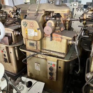 Máquina talladora de engranajes YG3612