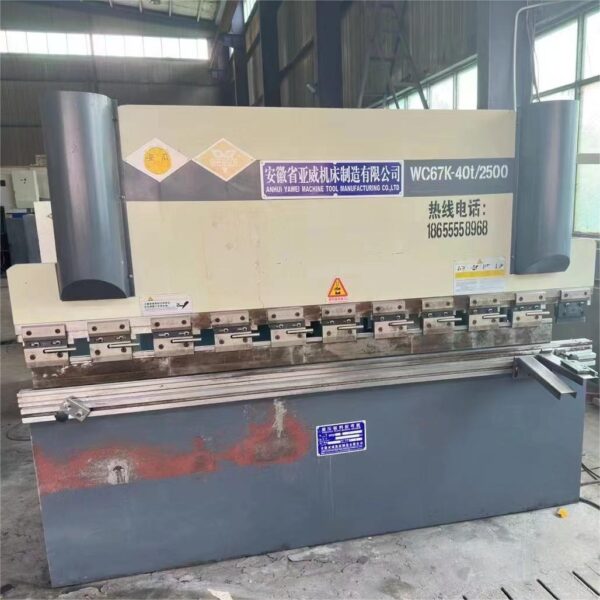 40Ton CNC Powerful Press Brake