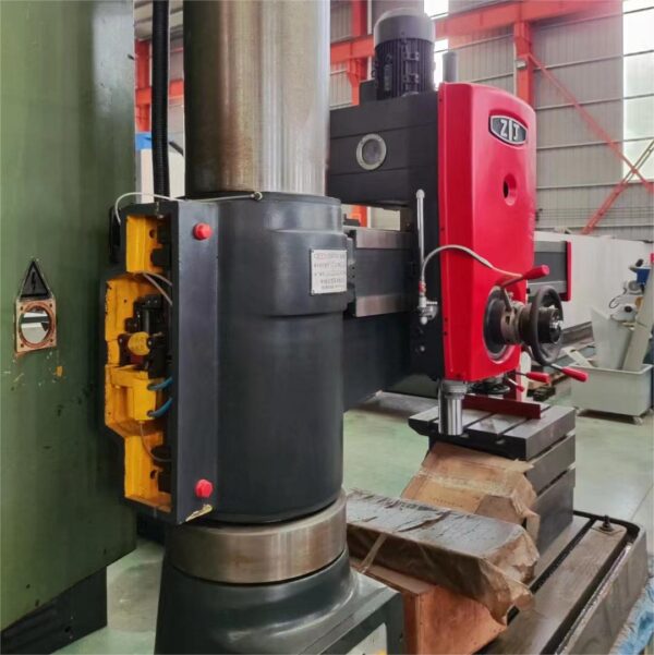 3050X16/1 Radial Drilling Machine