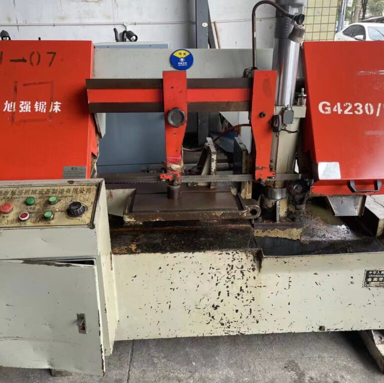 4230/50 Band Sawing Machine