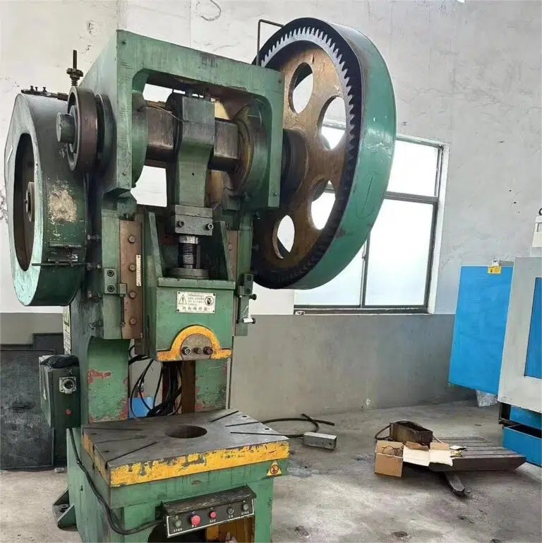 j21-100-reliable-punching-machine