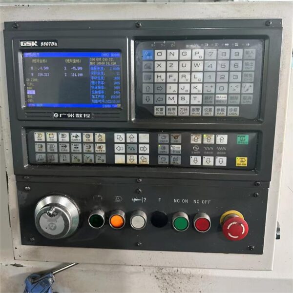 Tornio CNC ad alte prestazioni per innovazione