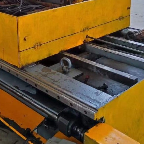 เครื่องเจาะ CNC รุ่น PLD2012N