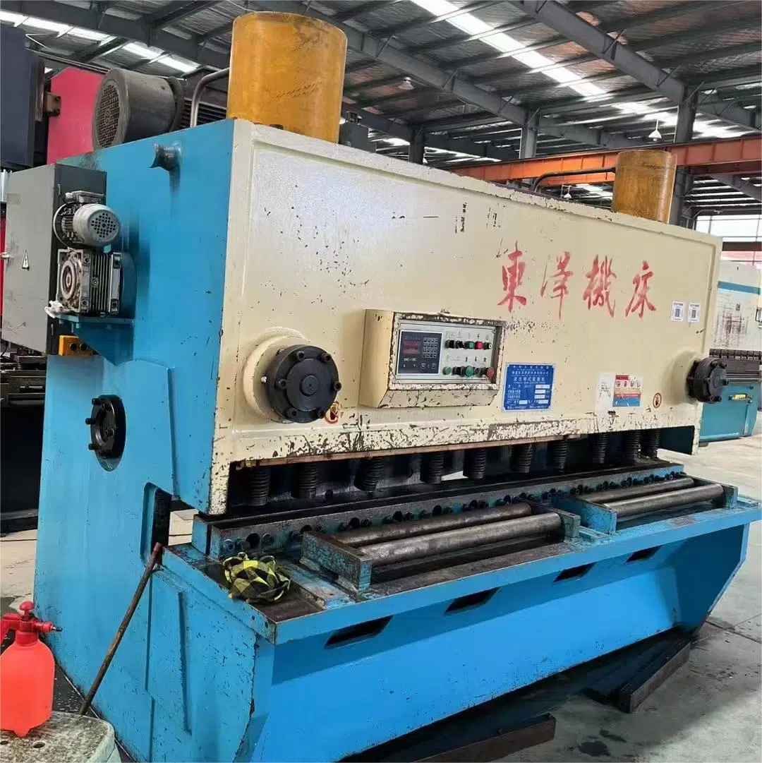 Heavy QC11Y 2500 Shearing Machine Heavy QC11Y 2500 Shearing Machine