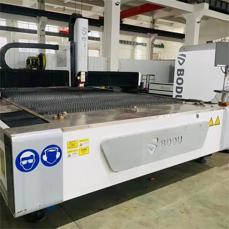 Máquina de corte por láser de alta intensidad de 1500 W