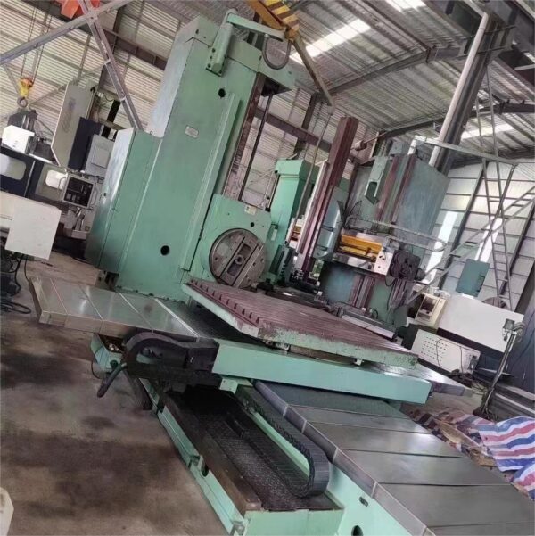 Máy phay và doa ngang mịn