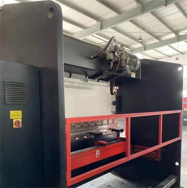 100Ton CNC Press Brake With DELEM