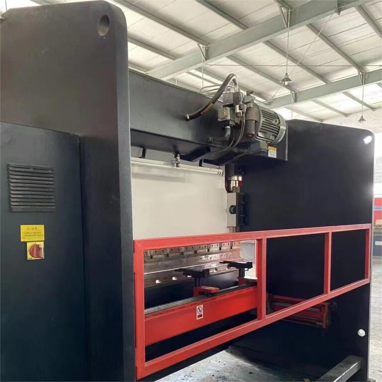 100Ton CNC Press Brake With DELEM