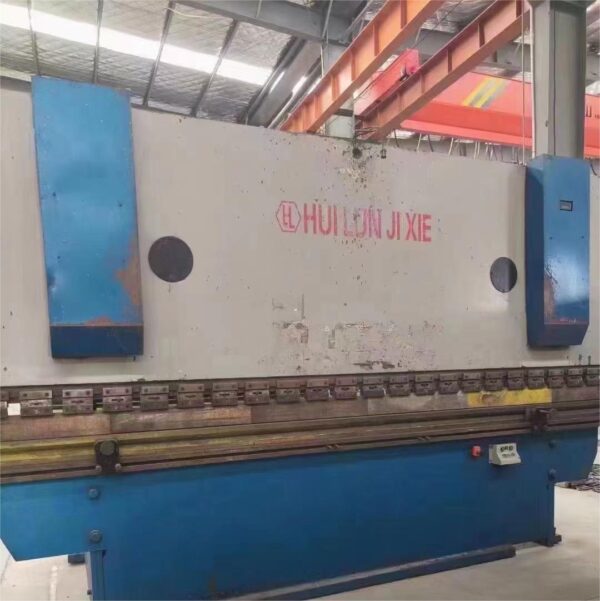200Ton CNC Press Brake With Advanced