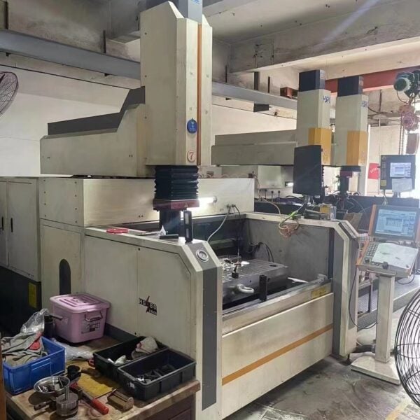 Máy xói mòn dây HG80