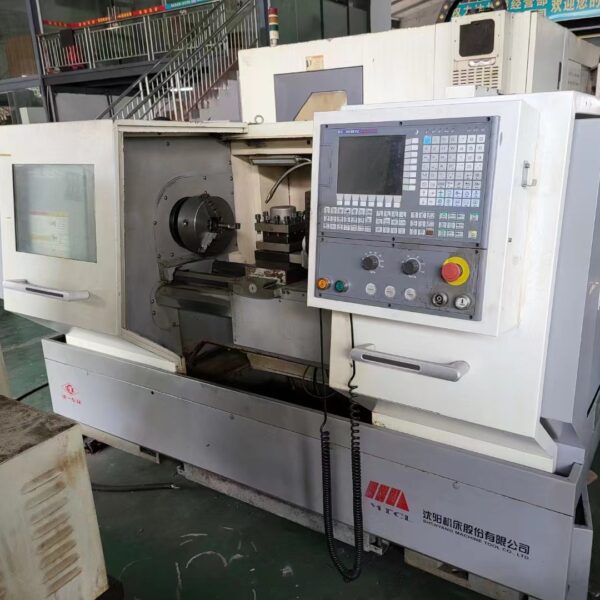 Steady Running CNC Lathe