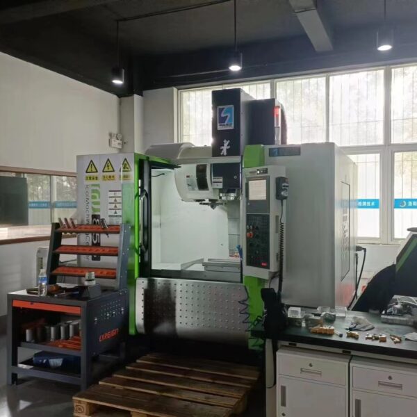 Used VIGERT MC855 Machining Center