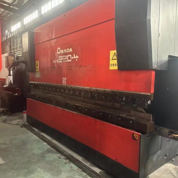 Used AMADA 220-4 Press Brake