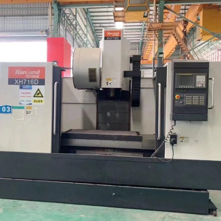 Used MAKINO XH716D Machining Center