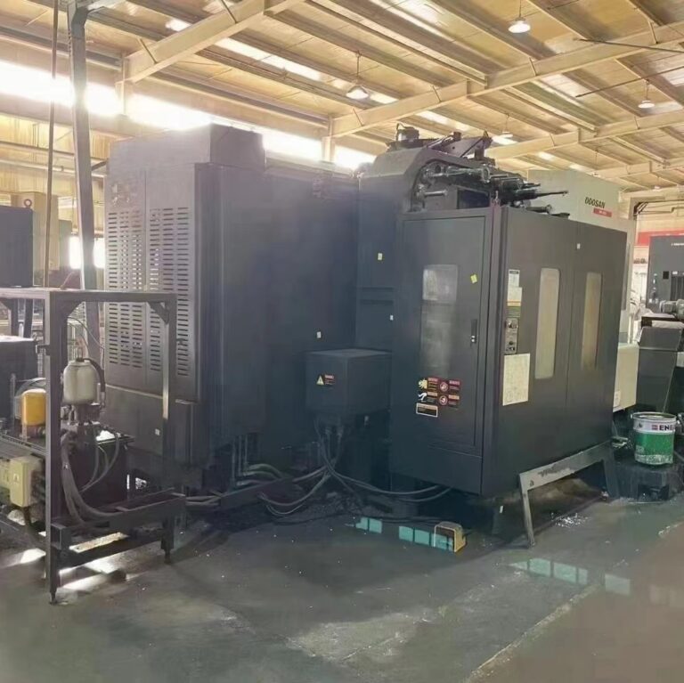 Gebrauchtes DOOSAN HM365 Bearbeitungszentrum