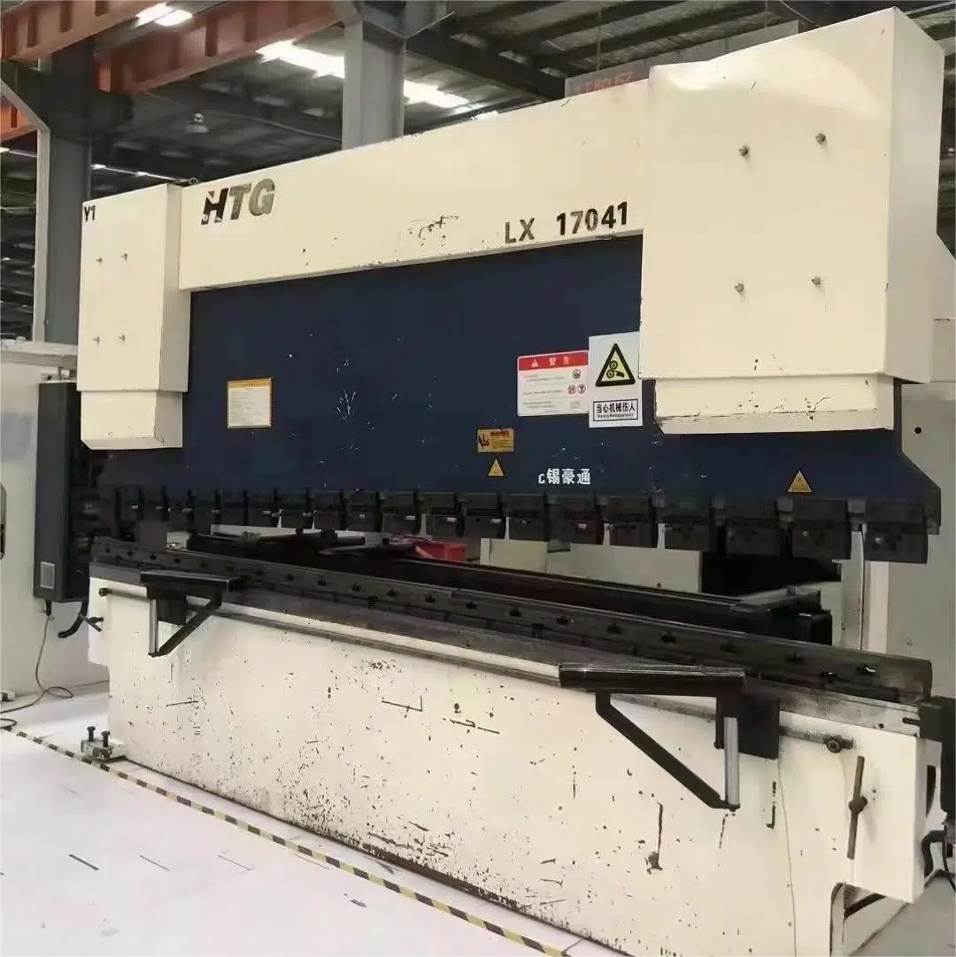 Prensa plegadora CNC de 170 toneladas con sistema flexible Prensa plegadora CNC de 170 toneladas con sistema flexible