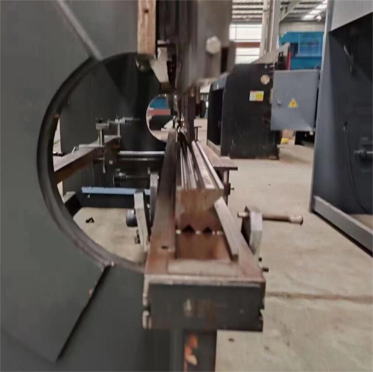 125Ton Press Brake With Effective