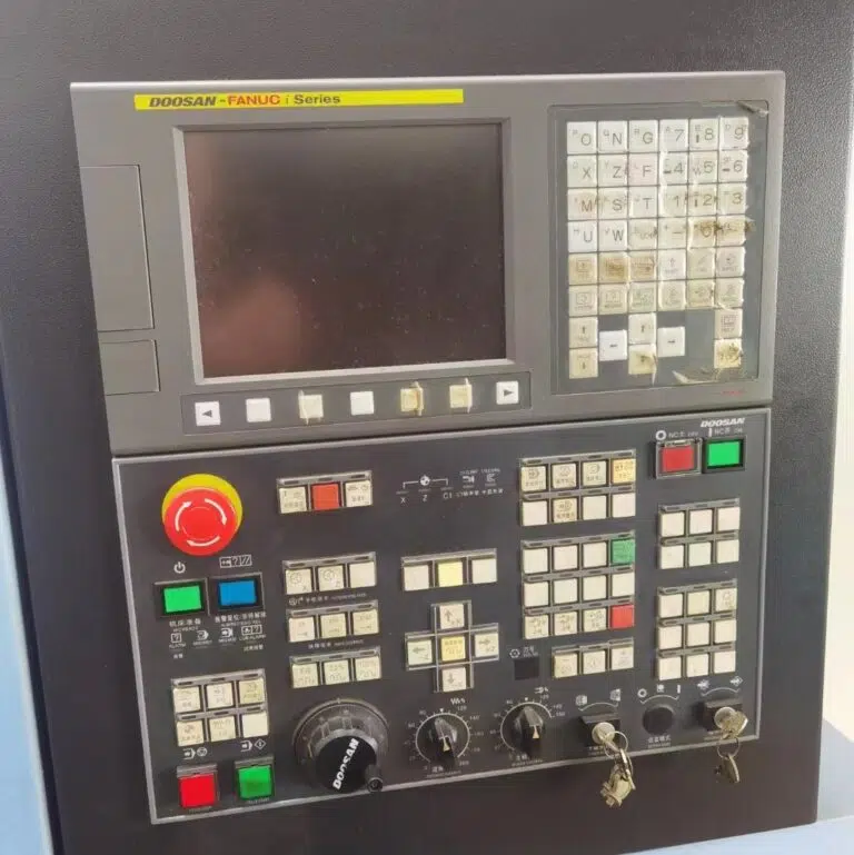 DOOSAN 2450 Machining Center