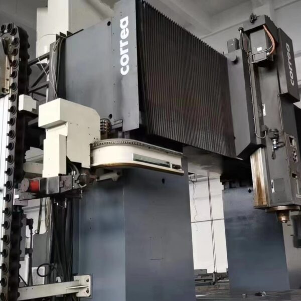 Used CORREA FPV 85 Machining Center
