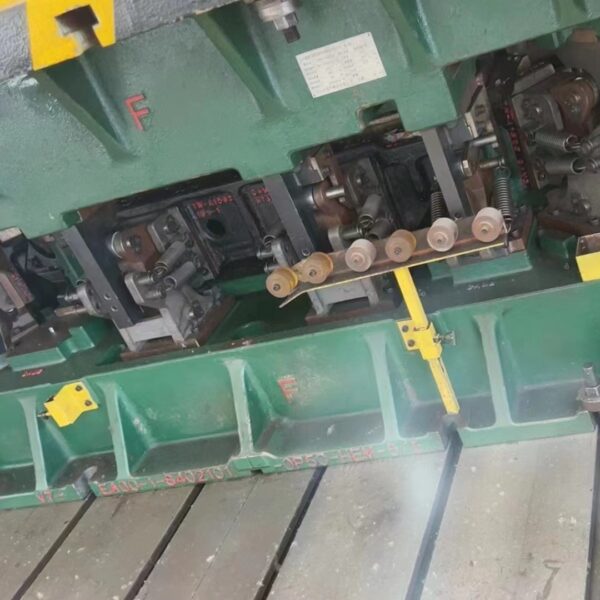 مكبس هيدروليكي HARSLE YQ32-160 مستعمل