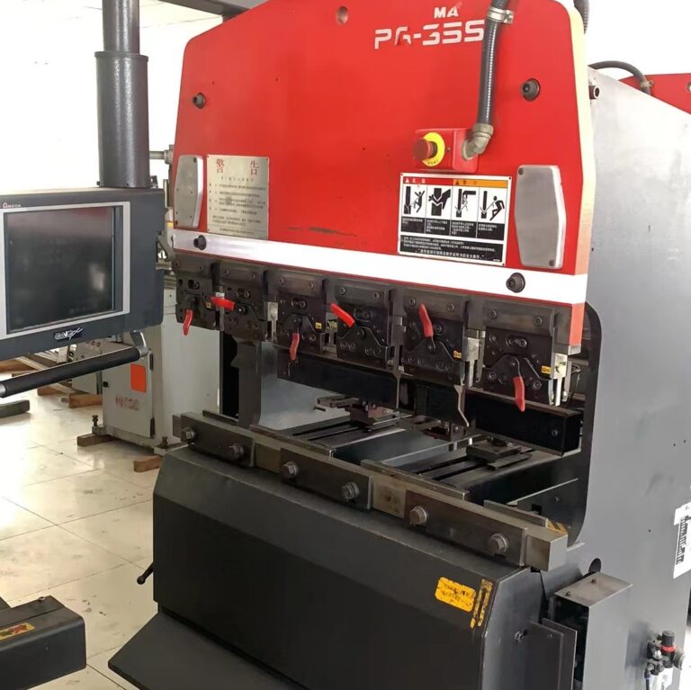 Presă de îndoit AMADA RG-35S second-hand