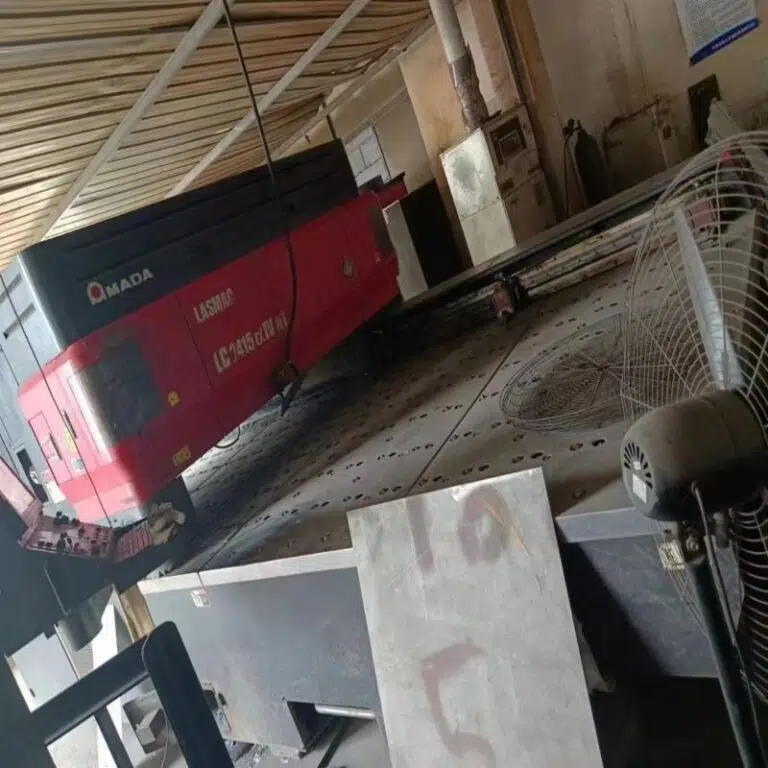 2000W Laser Cutting Machine