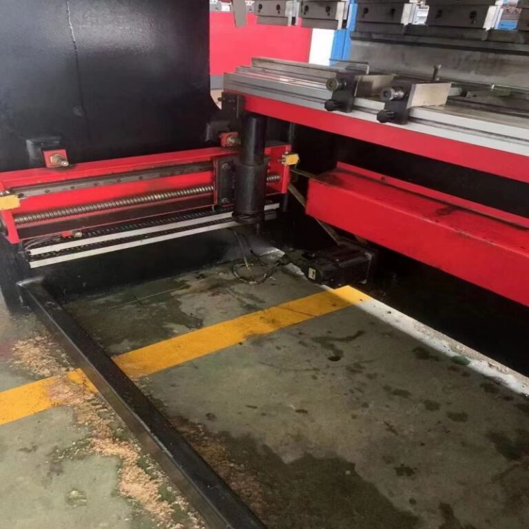 63T Huge Hydraulic Bending Machine