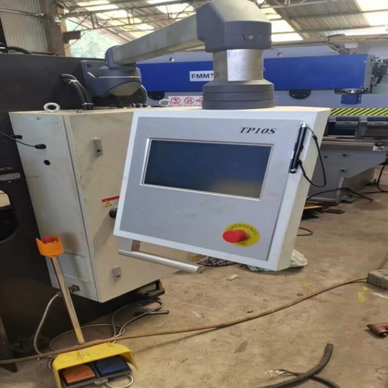 30Ton Elaborate Hydraulic Bending Machine