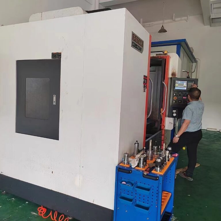 Used VIGERT DES-1160 Machining Center