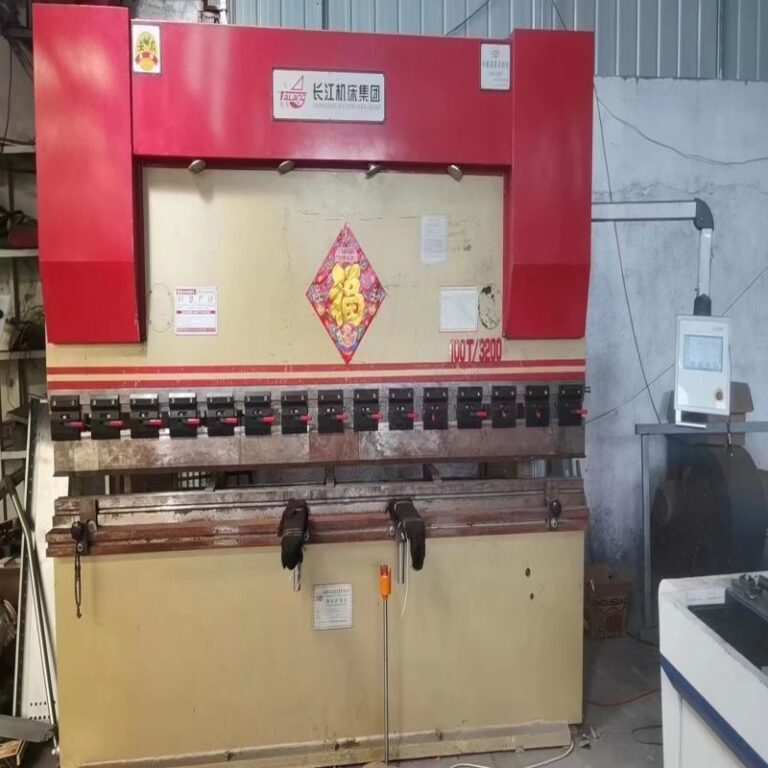 Huge Hydraulic Bending Machine