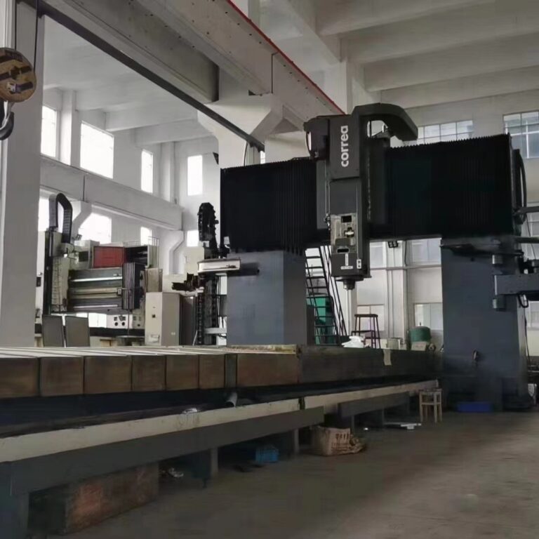 Used CORREA FPV 85 Machining Center