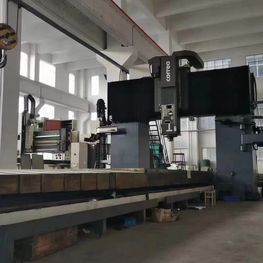 Used CORREA FPV 85 Machining Center Used CORREA FPV 85 Machining Center