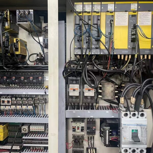 SNK RB-5VSM Machining Center