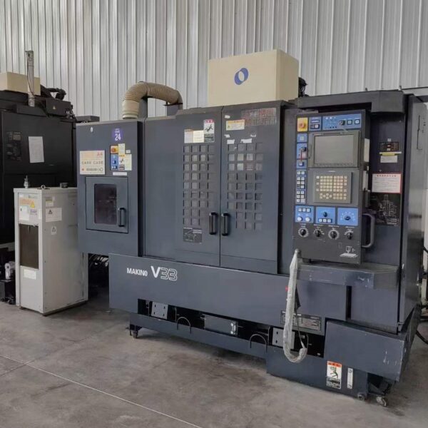 Centro di lavoro MAKINO V33 usato