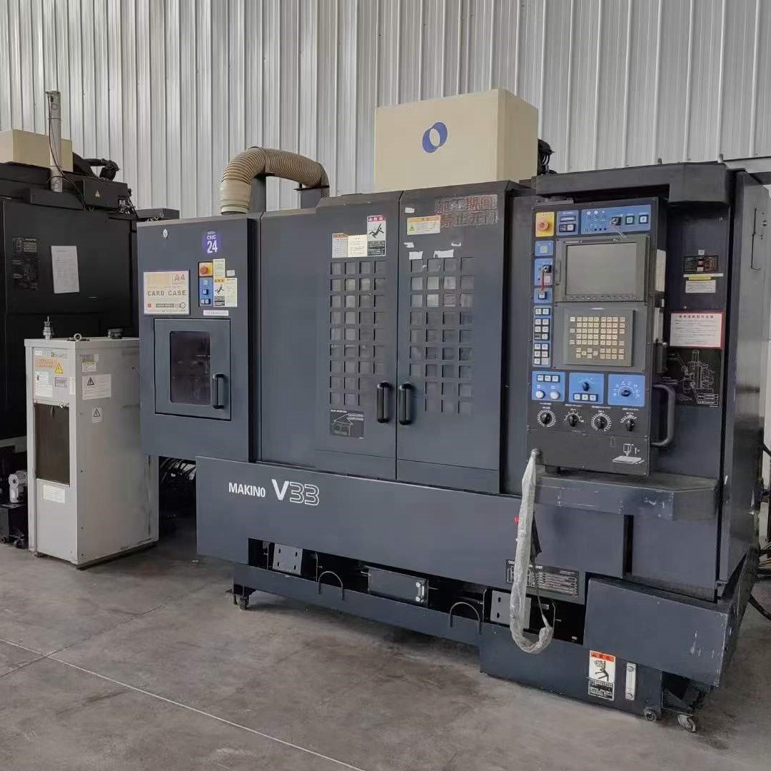 Used MAKINO V33 Machining Center Used MAKINO V33 Machining Center