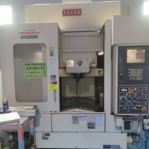 YASDA YNM640V Machining Center