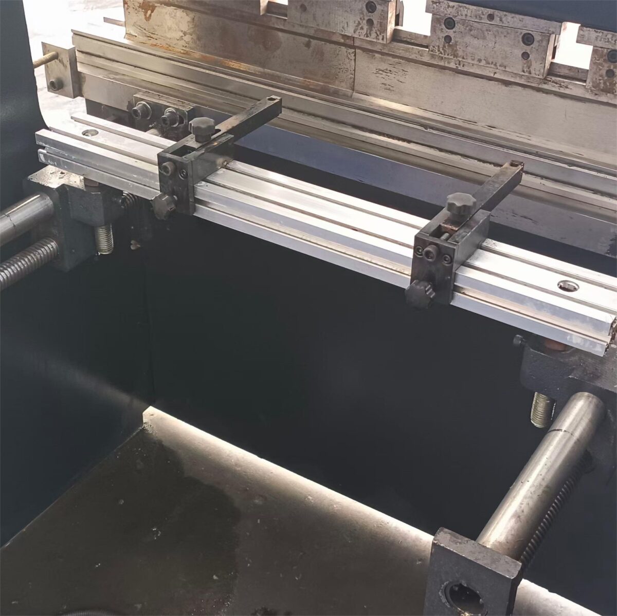 30Ton CNC Press Brake