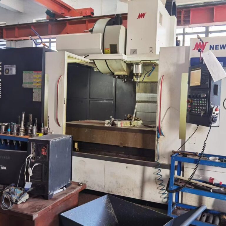 Used VIGERT VM1880 Machining Center