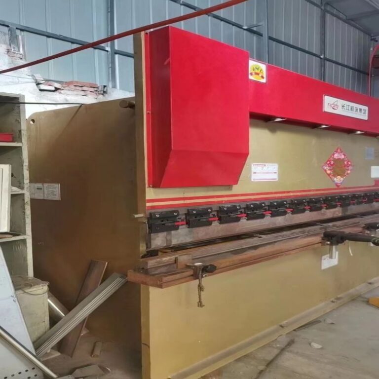 Huge Hydraulic Bending Machine