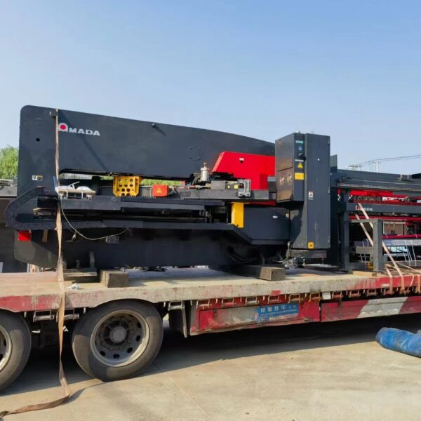 Usato AMADA AE 2510NT Torretta Punzonatrice Pressa