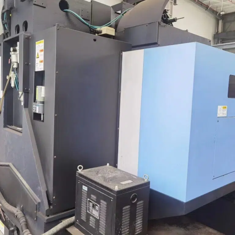 Used DOOSAN 6705 Machining Center