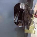 Used FPOWER H6325 100T CNC Press Brake With DELEM 41S For Sale – Bild 4