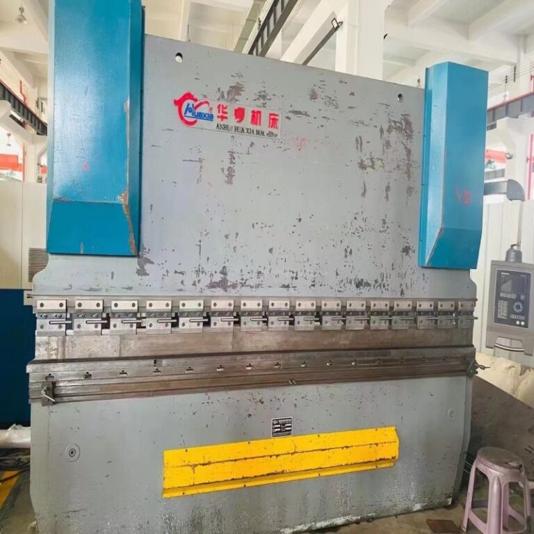 เครื่องดัด CNC 160 ตันพร้อมระบบมืออาชีพ