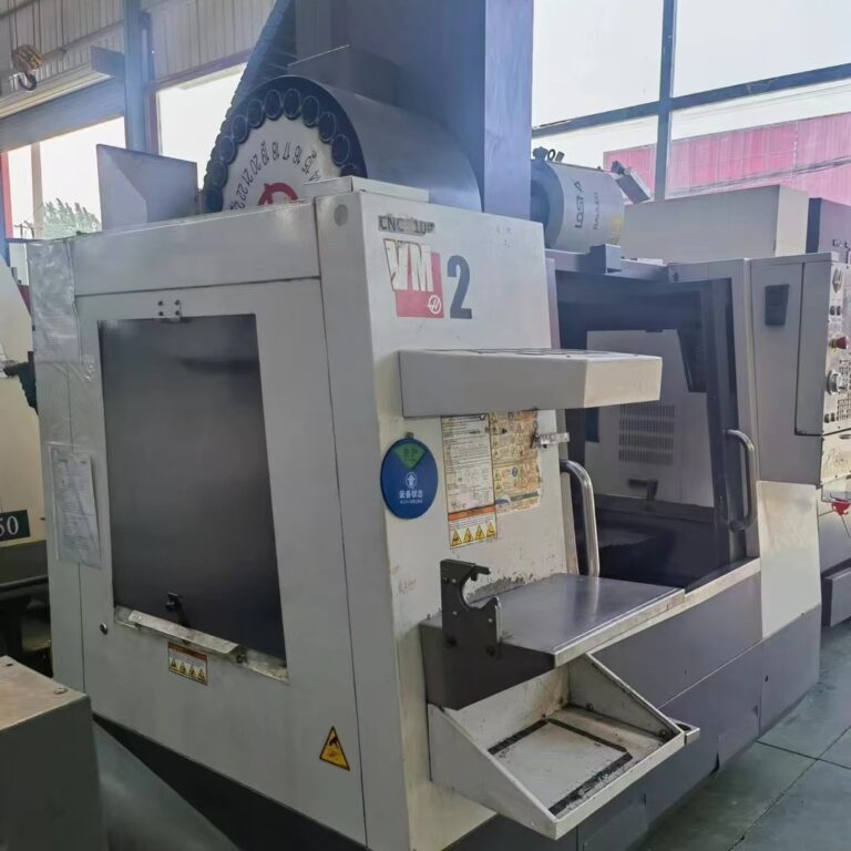Gebrauchtes HAAS VM2 Bearbeitungszentrum