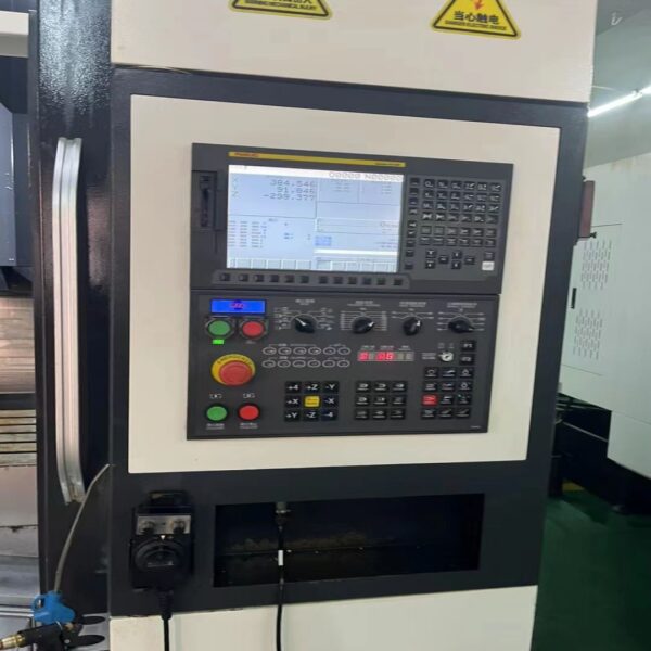 Used VIGERT NMC-50VS Machining Center