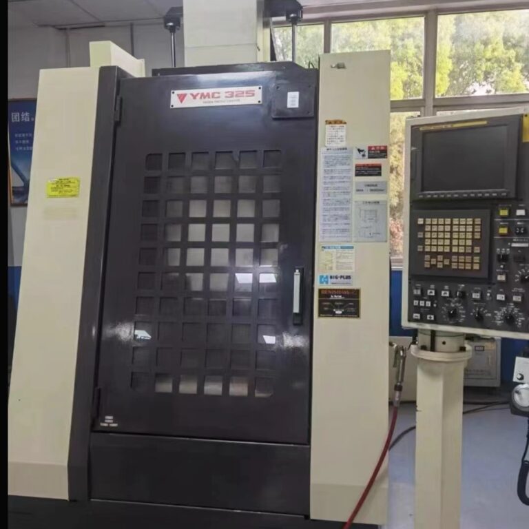 YASDA YMC325 Machining Center