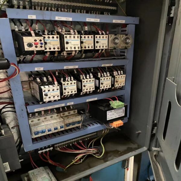 آلة الانحناء الفعالة ADH 80T2500