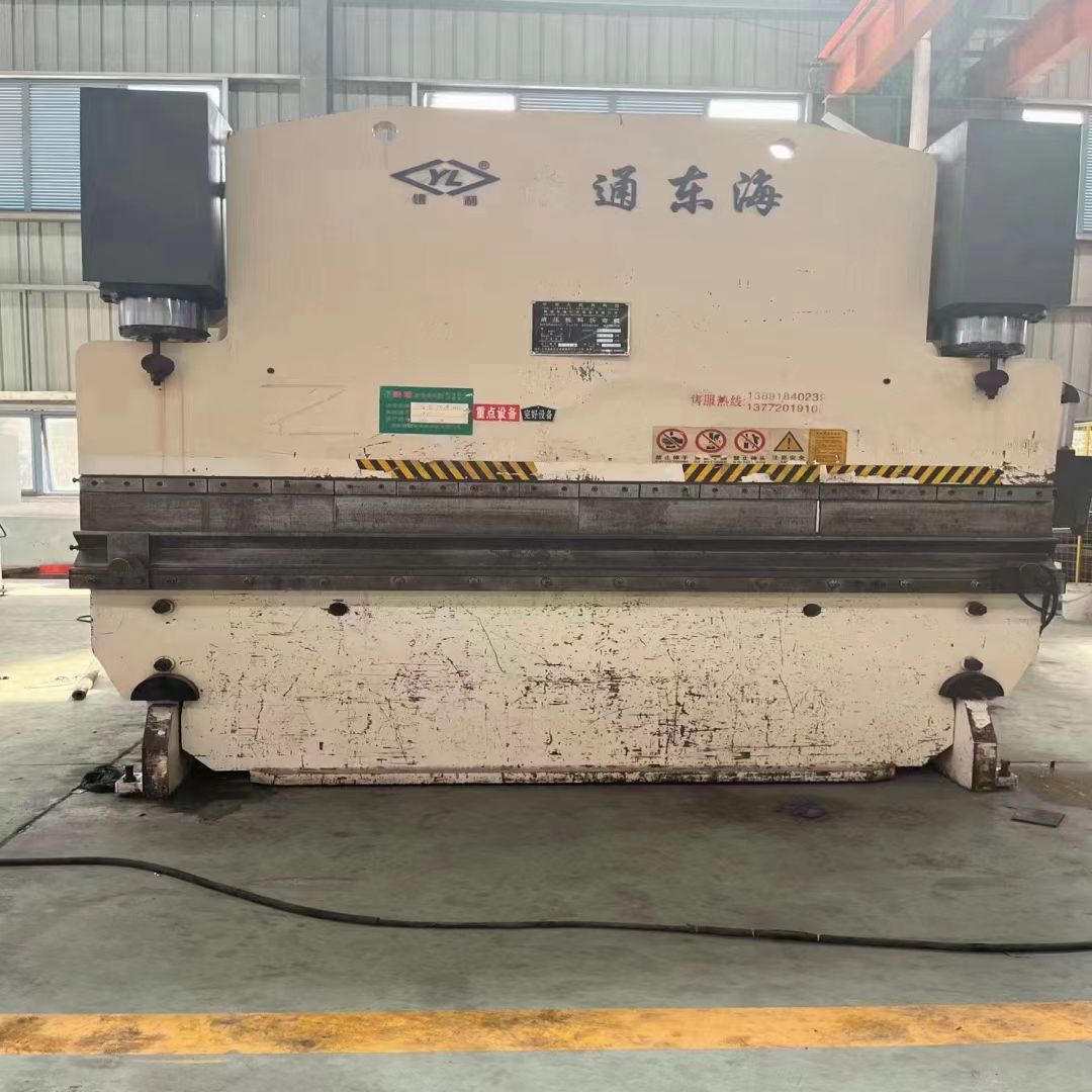 중고 VIGERT 300T3200 프레스 브레이크 중고 VIGERT 300T3200 프레스 브레이크