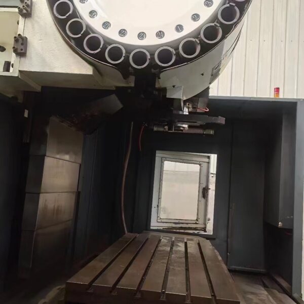 KVC1300 Reliable Machining Center